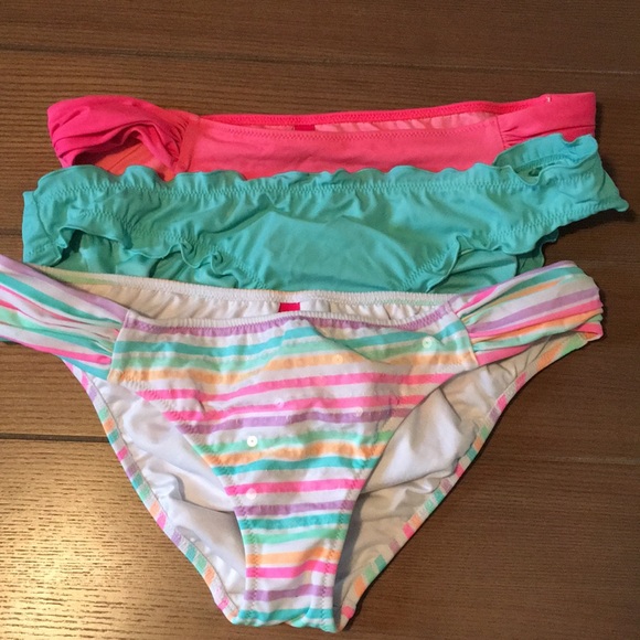 Victoria’s Secret bikini bottoms (size - M) - Picture 1 of 3
